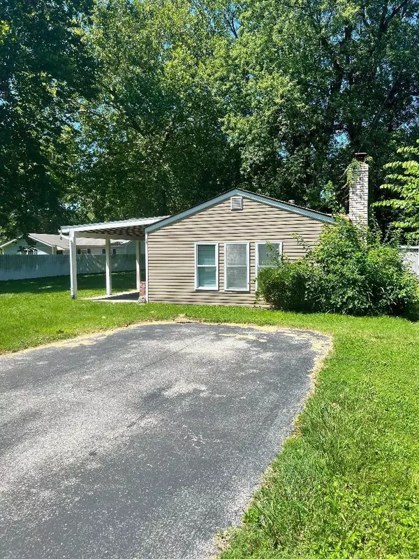 Collinsville, IL 62234,55 Carnation DR