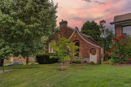 7597 W Bruno AVE, Richmond Heights, MO 63117