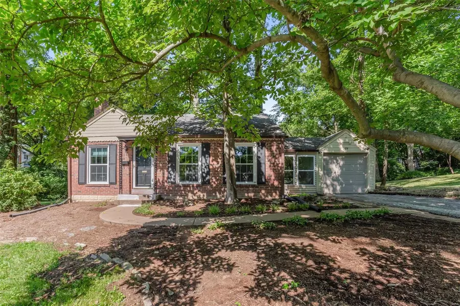 205 Slocum AVE, Webster Groves, MO 63119