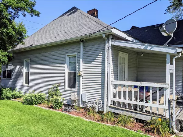 East Alton, IL 62024,610 Broadway