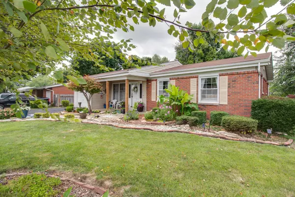 East Alton, IL 62024,10 Airwood DR