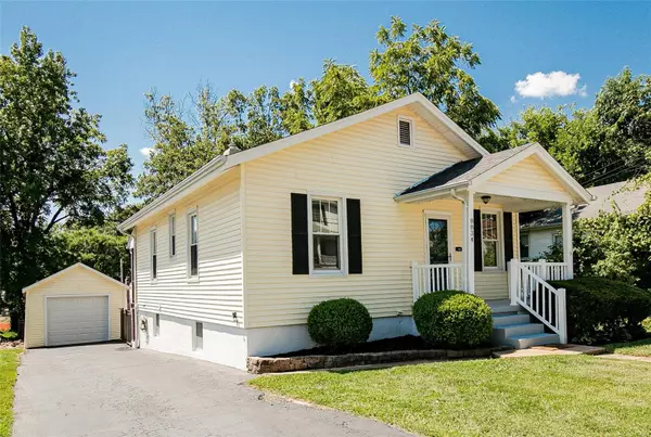 Brentwood, MO 63144,8834 Pine AVE