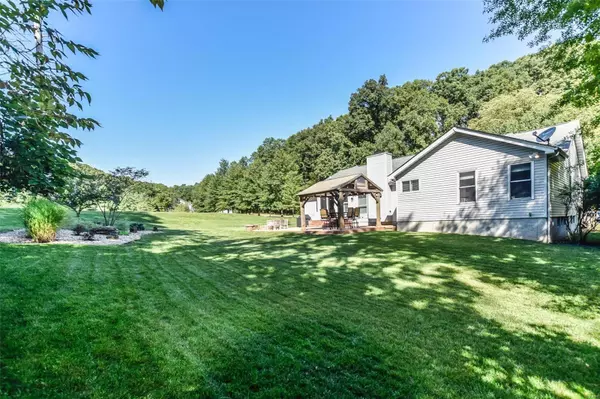 Ballwin, MO 63021,983 Kiefer Trails DR