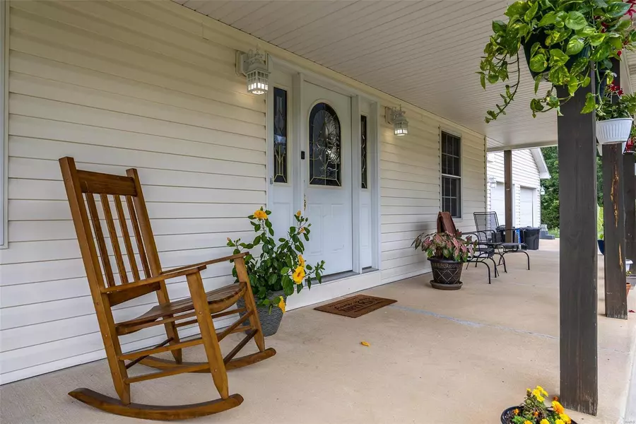 11989 California RD, Dixon, MO 65459