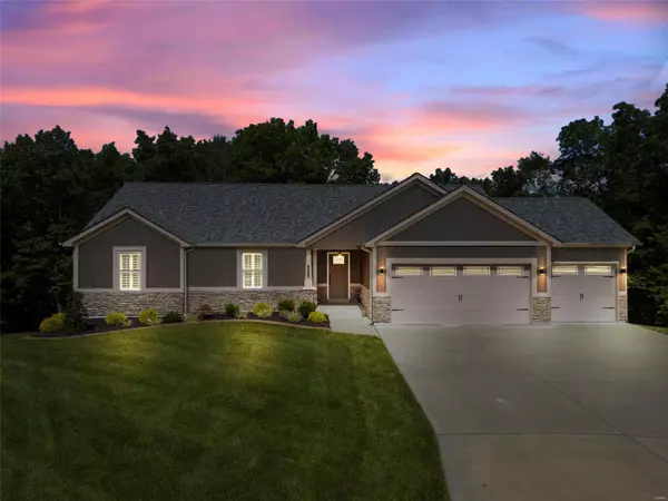 585 Hickory Knoll DR, Troy, MO 63379