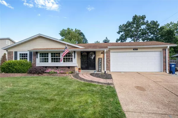 317 Wembley LN, Manchester, MO 63021