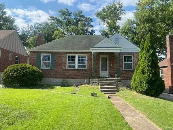 St Louis, MO 63114,9210 Meadowbrook LN