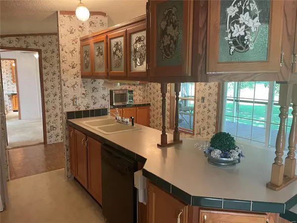 Salem, MO 65560,3877 E Highway 32