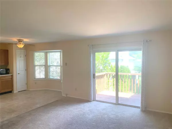 St Peters, MO 63304,1520 Surrey LN #C