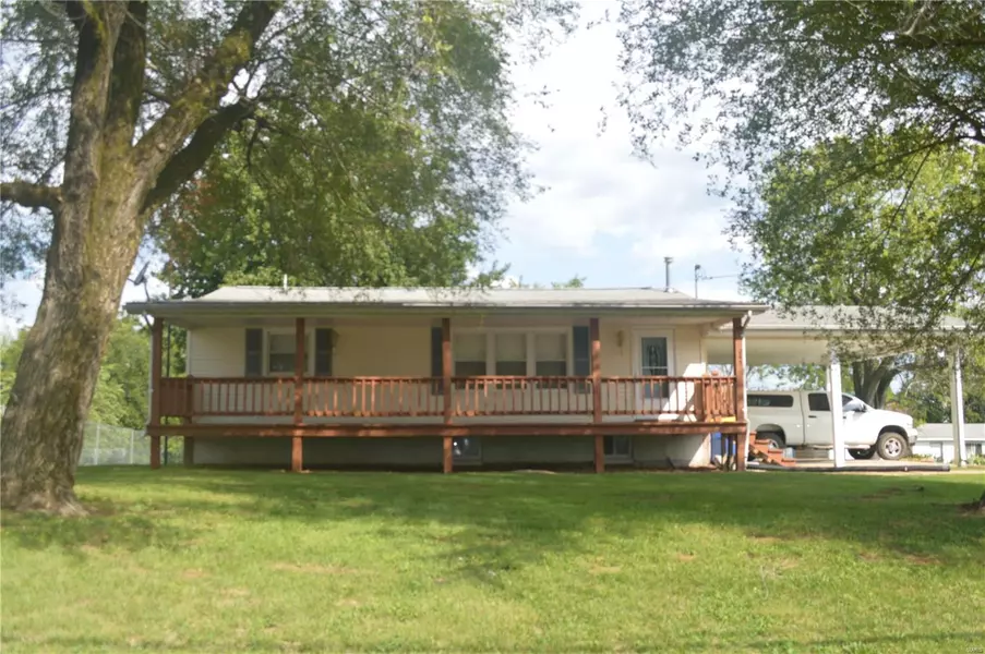 245 W Springfield Road, St Clair, MO 63077