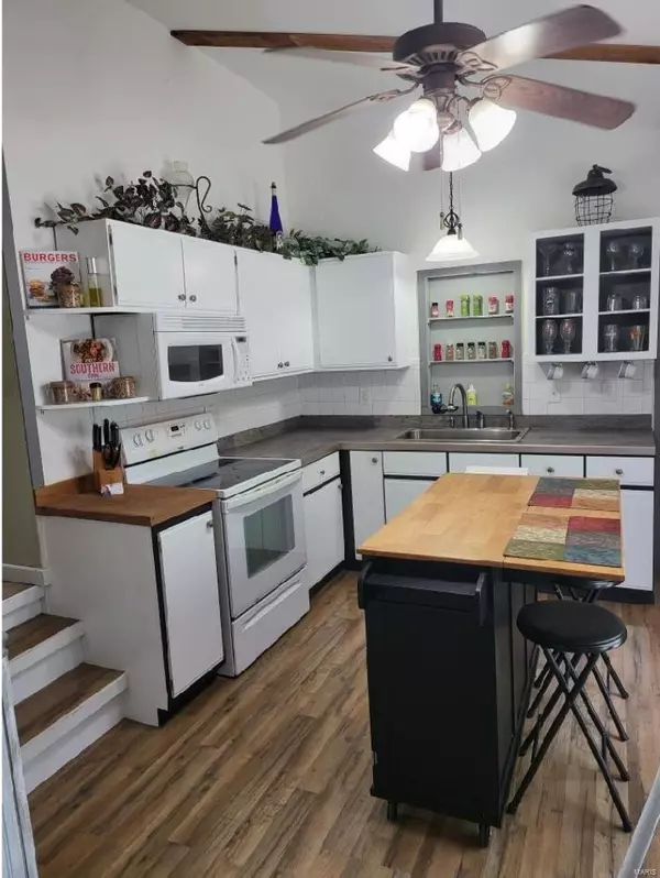 Troy, IL 62294,208 Montgomery ST