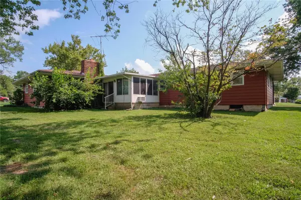 Lebanon, MO 65536,119 Farmers LN