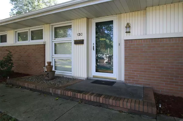 East Alton, IL 62024,130 Dalewood DR