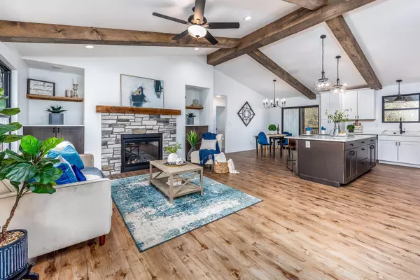 Troy, IL 62294,417 Troy AVE