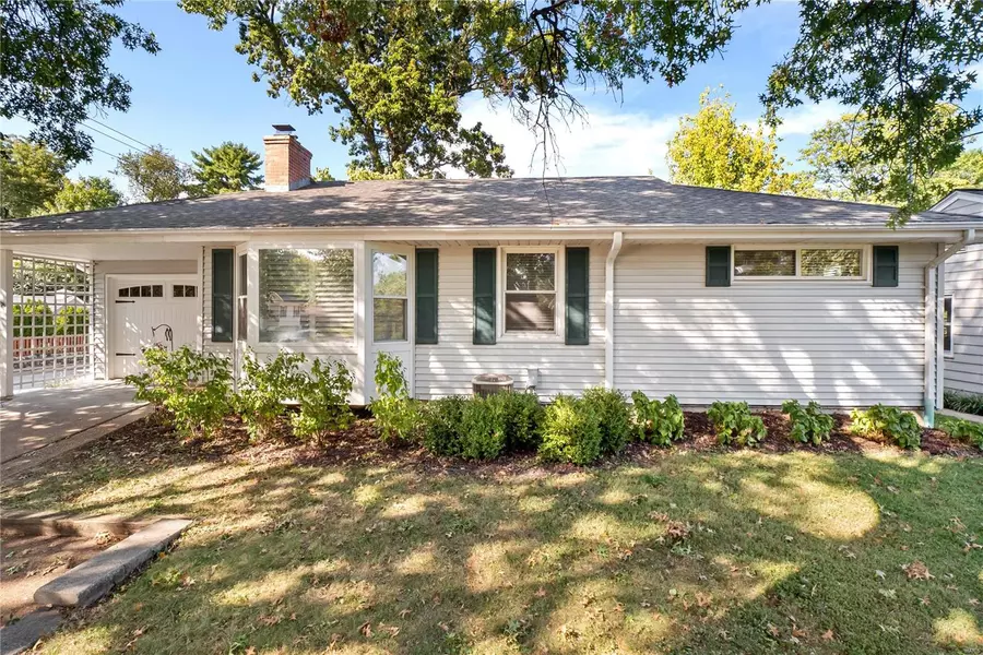 903 Brownell AVE, Glendale, MO 63122