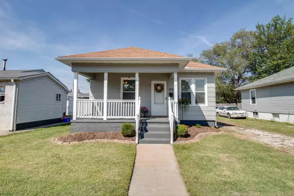 313 Grand AVE, East Alton, IL 62024