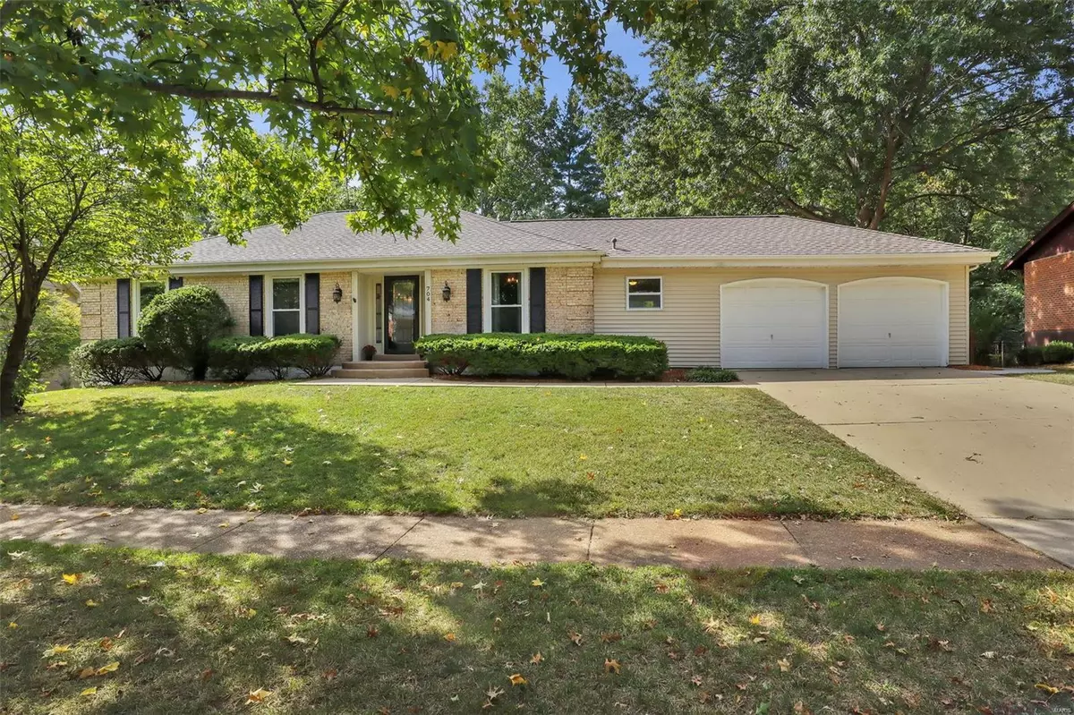 Ballwin, MO 63021,704 Shallowford DR