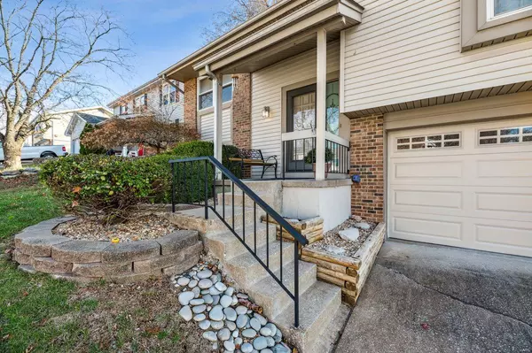 St Louis, MO 63129,3684 Lemay Woods DR