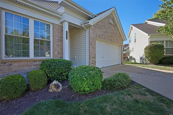 1032 Arbor Pointe DR, Manchester, MO 63088