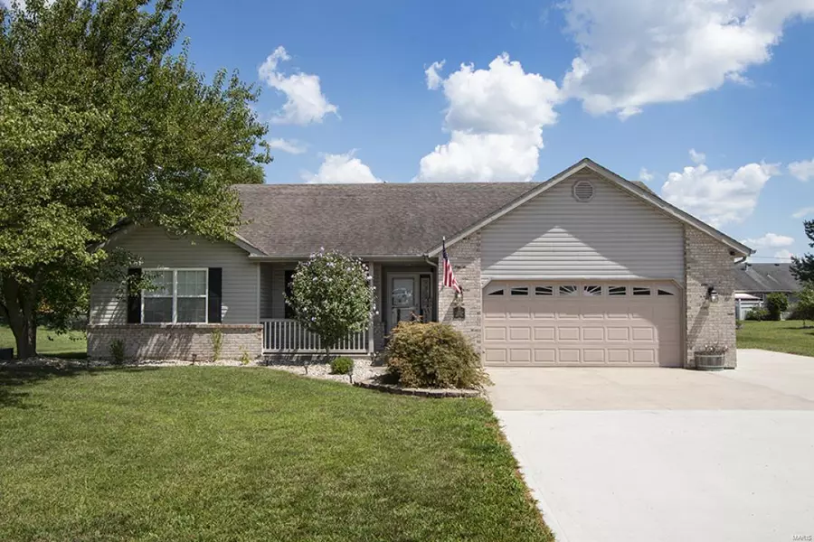 3418 Highron DR, Pocahontas, IL 62275