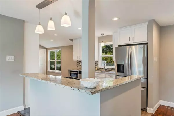 Ellisville, MO 63011,113 Hutchinson RD