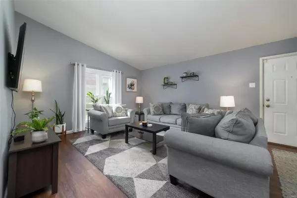 St Louis, MO 63146,8 Graeler DR