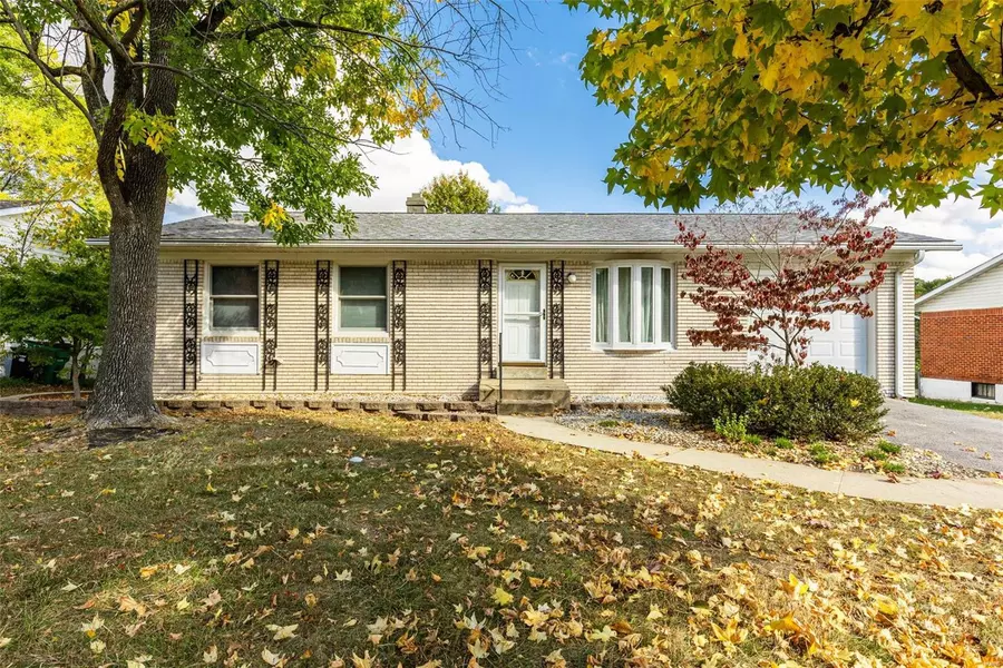 6 May Valley LN, Unincorporated, MO 63026