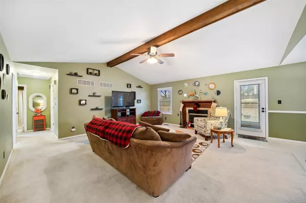 Hazelwood, MO 63031,1960 Acorn Trail DR