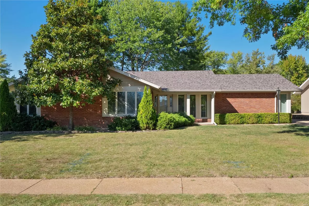 Ballwin, MO 63011,390 Sunfield PL