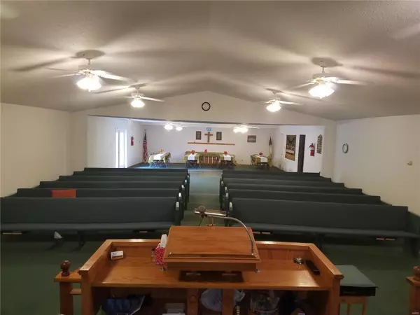 St Louis, MO 63114,2306 Hood AVE