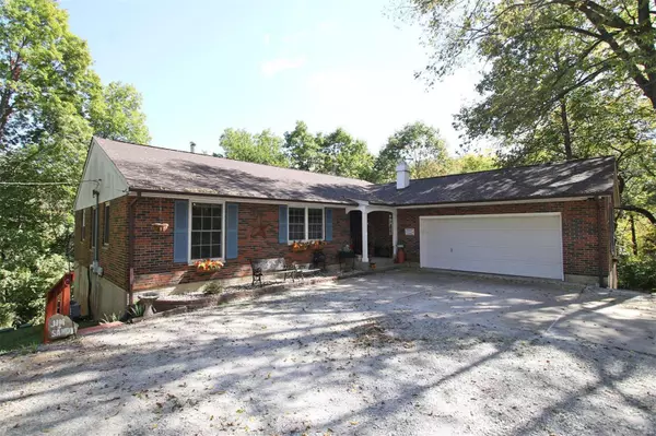 3941 Sarah Lane, Alton, IL 62002