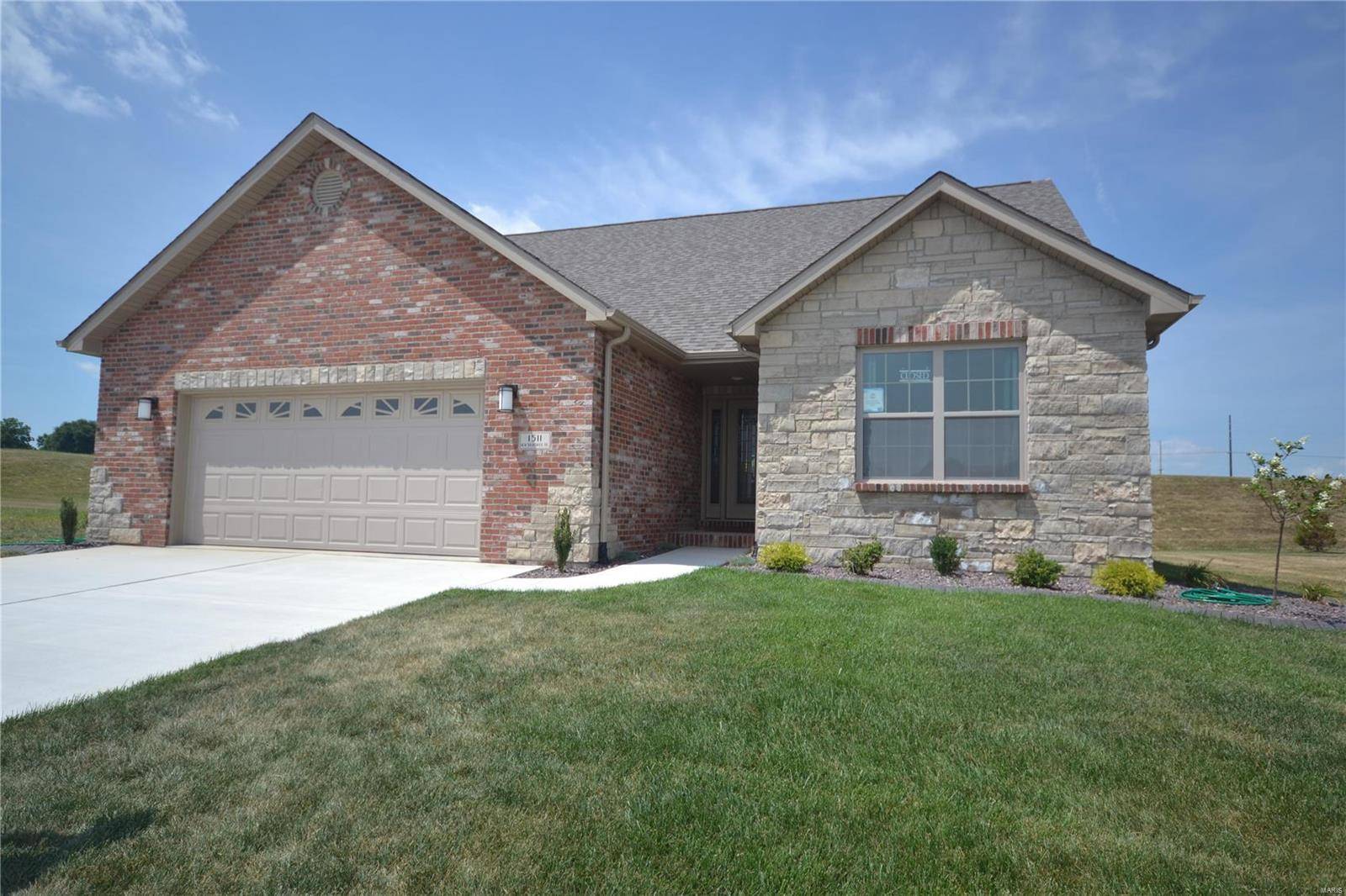 4417 TBB Devin DR,  Smithton,  IL 62285