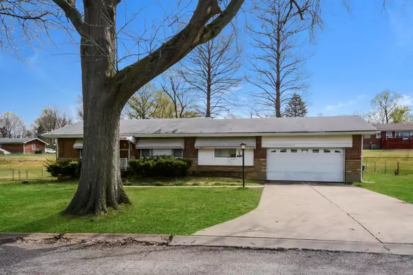 Bellefontaine Nghbrs, MO 63137,10532 Seaton DR