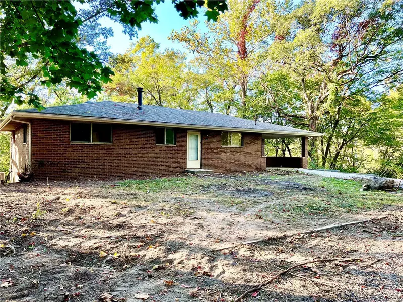 6800 Loyet RD, Collinsville, IL 62234