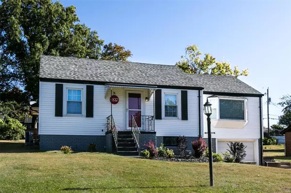 Unincorporated, MO 63128,4837 Oakbrier DR