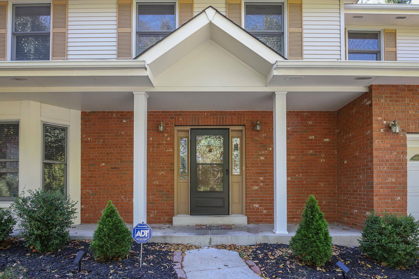 Frontenac, MO 63131,10428 Gold Dust AVE