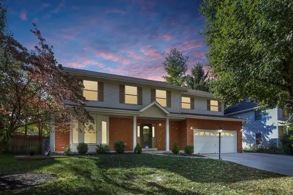 10428 Gold Dust AVE, Frontenac, MO 63131