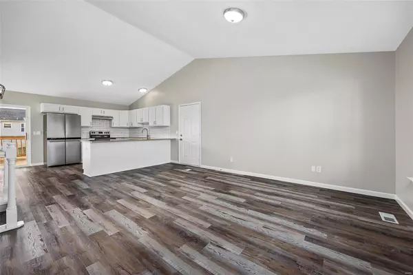 Troy, MO 63379,270 Meadow Crest DR