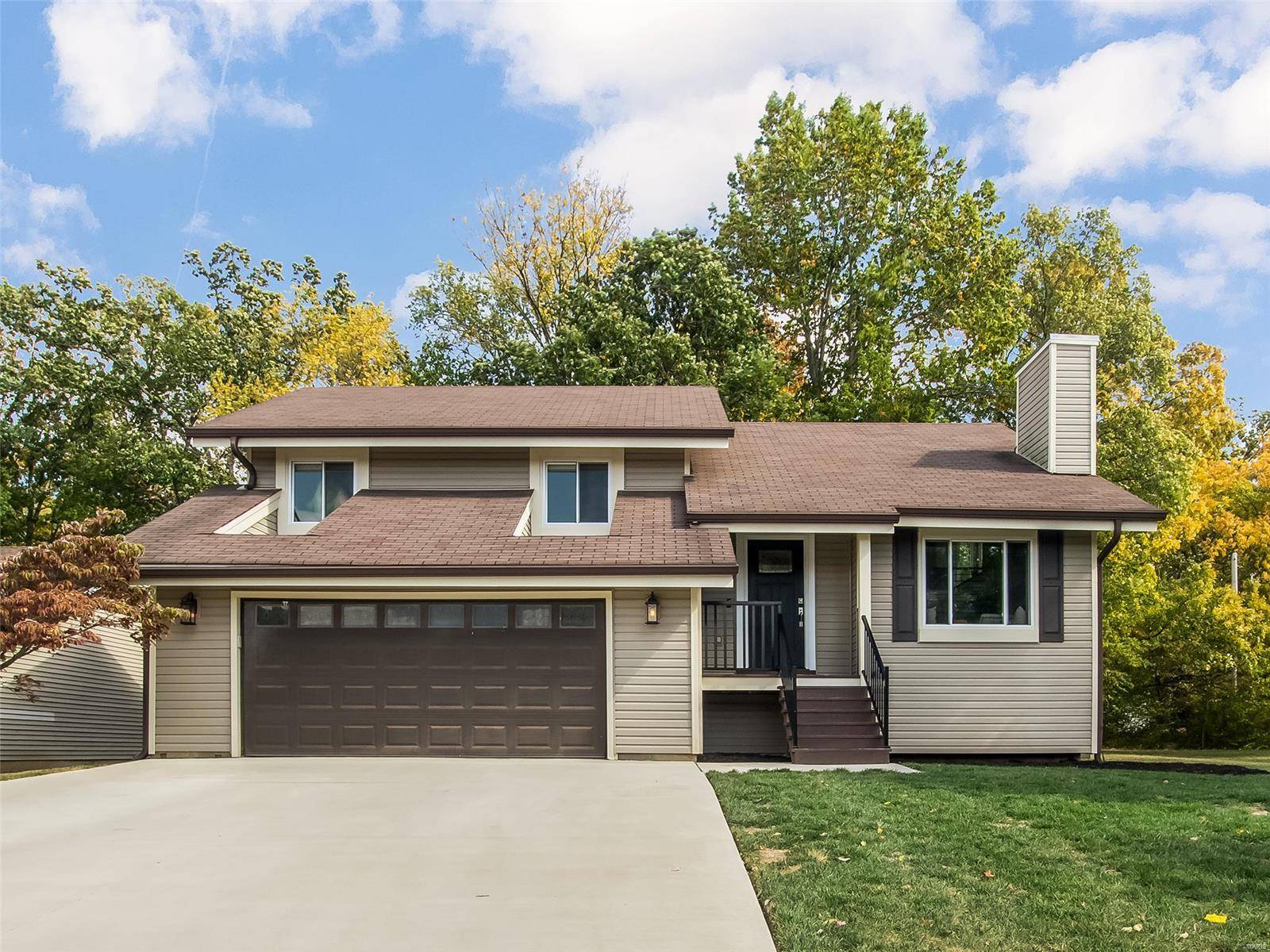 470 Oak Hill DR, Lake St Louis, MO 63367