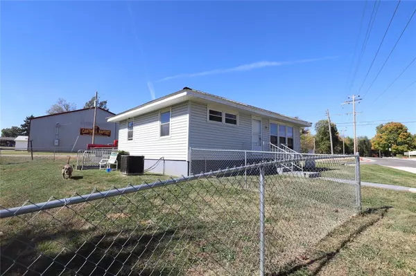Desloge, MO 63601,104 N Vandervoot