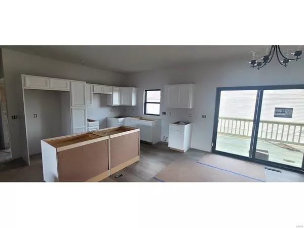 Winfield, MO 63389,205 May AVE