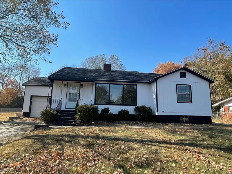 2531 N 14th ST, Poplar Bluff, MO 63901