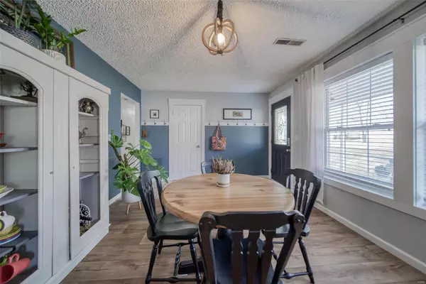 Newburg, MO 65550,16890 Lakewood DR