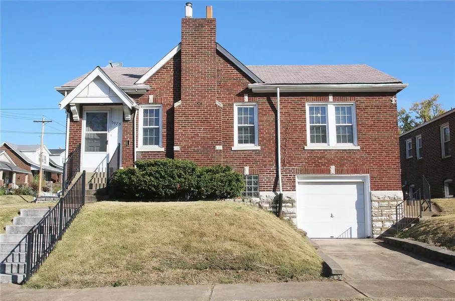 5979 S Cuba CT, St Louis, MO 63139
