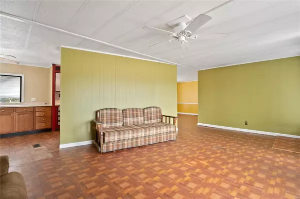 Ashley, IL 62808,581 N Second ST