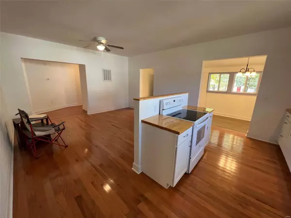 St James, MO 65559,200 E James BLVD