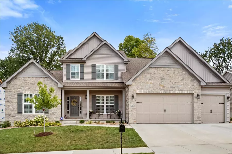 920 Thorn Crown CT, Kirkwood, MO 63122