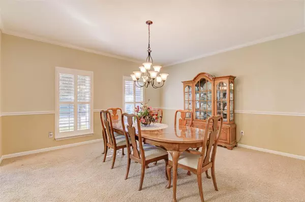 Wildwood, MO 63021,909 Kingsridge CT