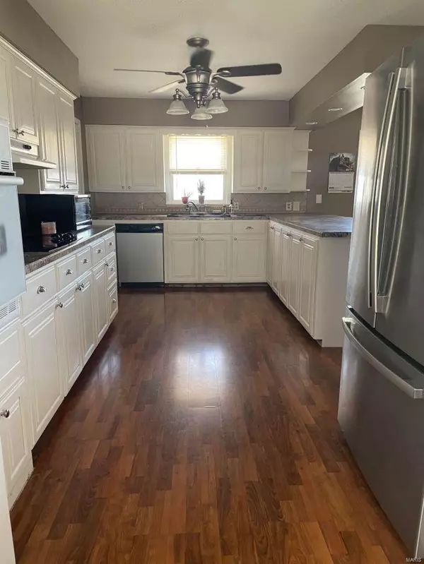 Dexter, MO 63841,10668 County Road 607