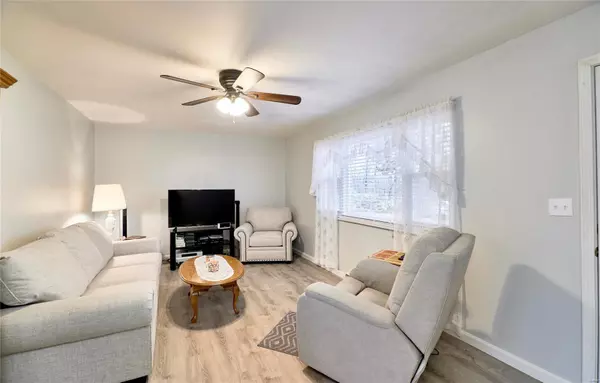 Winfield, MO 63389,196 E Horseshoe Bend DR